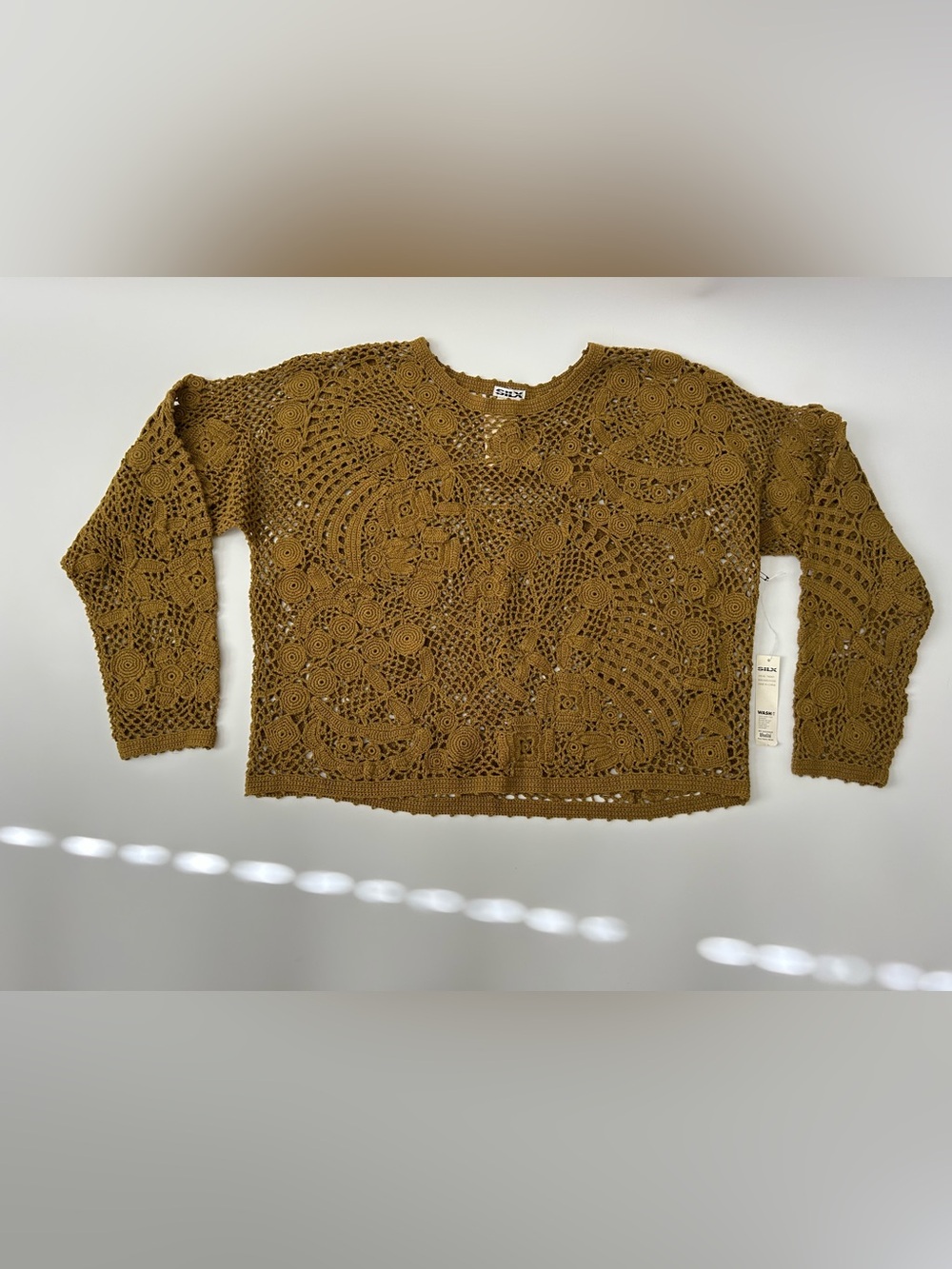 Vintage New Silx By August Silk Crochet Top
Gold Green
Cropped
Boho
Festival